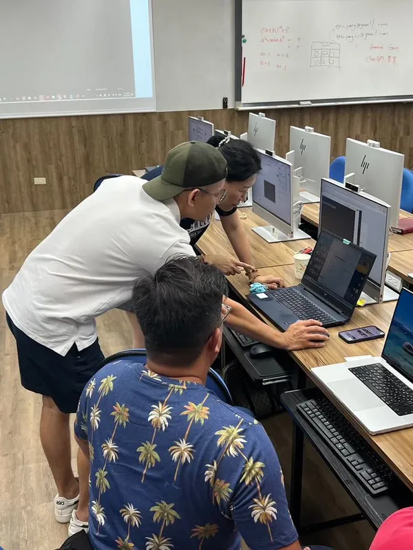 國立宜蘭大學工作坊 學員上機操作